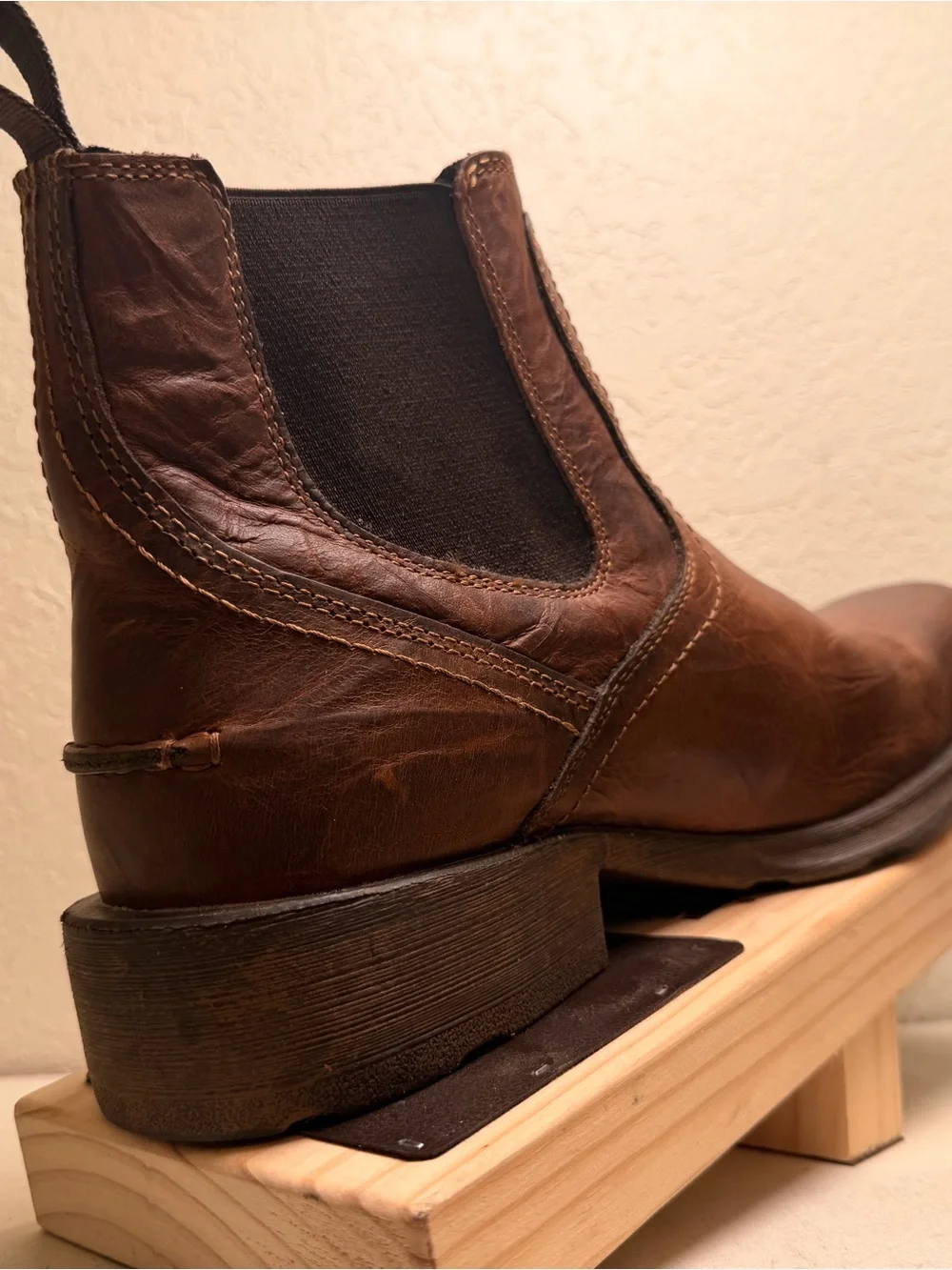 Ariat Brown Leather Chukka Boots for Men